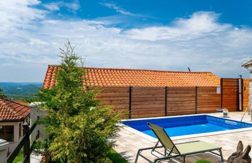 Beautiful Home In Lupoglav - Foto 9