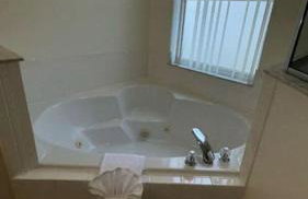 Family Vacation Home in Quiet Community with Private Pool and Spa - Foto 37