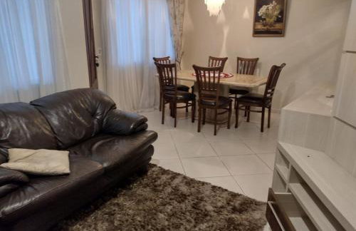 House near the Airport, Downtown and near Curitiba - Foto 1