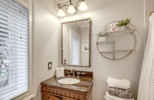 Game Rooms and Gym! Luxe Great Falls Estate - Foto 35