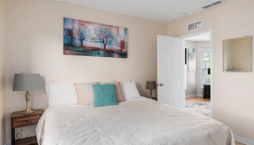 2BR Apartment with Private Office Near Downtown - Tulip - Foto 5