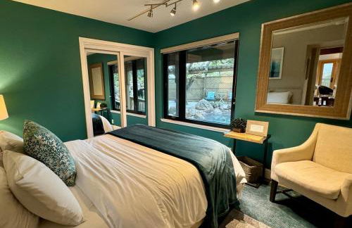 Relax and Rejuvenate- Lafayette Treehouse with Cave Spa, Waterfall, and Incredible Views - Foto 31