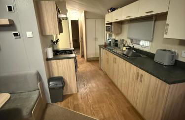 Hoopers Hideaway Caravan Rental Setonsands - Foto 6