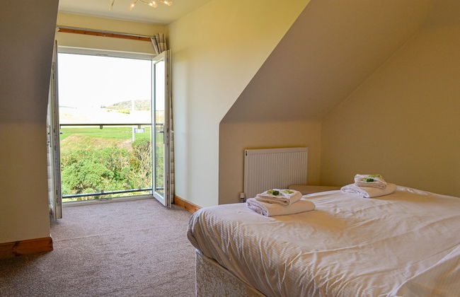 Self Catering at The Fairways - Photo 20