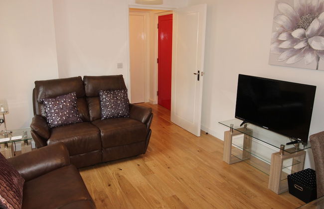 Modern two Bedroom Apartment Ideally Located - Foto 6