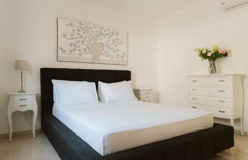 Villa Helene Tauro, Heated Pool, Wi-Fi, BBQ - Photo 15