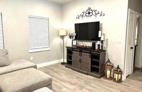 Stunning New Kitchen, Mins to Lake, Gas Firepit, Mins to Glen Rose Medical Center - Foto 13