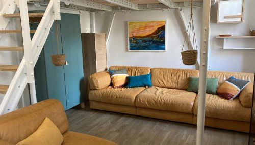 Studio neuf avec mezzanine au cœur de Le Palais - FR-1-418-267 - Photo 2