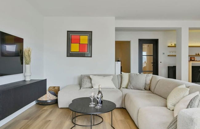 Stunning Modern Apartment With Large Terrace - Foto 1