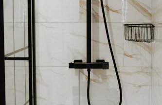 Marine Cottage 2 - With Private Hot Tub - Foto 18