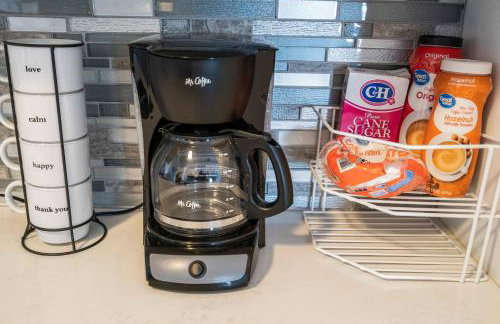 Family Retreat w/ Theater, Pool & Outdoor Dining - Foto 8