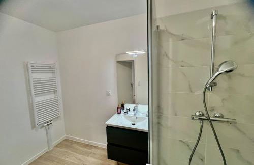 Balcon secret - T3 neuf calme, balcon, parking, proche autoroute - Photo 5