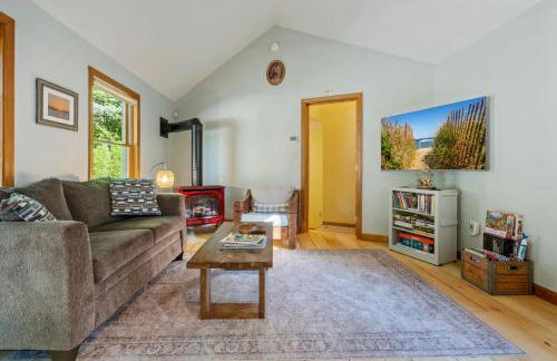 The House on Cranberry - For 8 - Photo 18