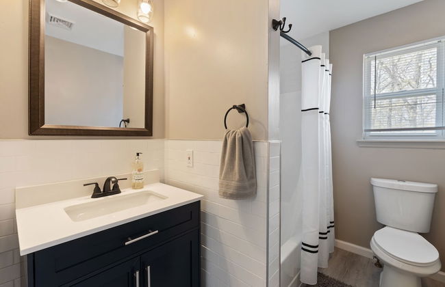 Amazing Vacation House In Poconos~hottub~game Room 6 Bedroom Home - Foto 25