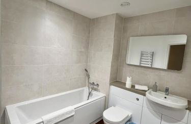 Modern 2 bed close to Bicester Village, Parking - Foto 21