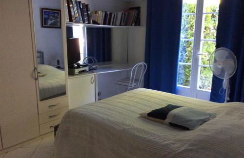 VILLA MIREILLE CALME ARBOREE PISCINE SANS VIS A VIS SECURISEE - Foto 26