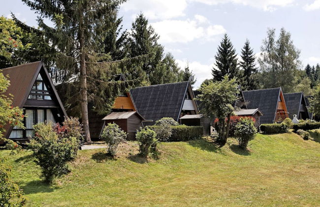 Wooden Chalet With Terrace Near a Swimming Lake - Foto 10