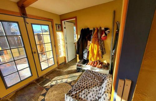 Lovely 2BR Pet Friendly Home in Heart of Nob Hill - Foto 11