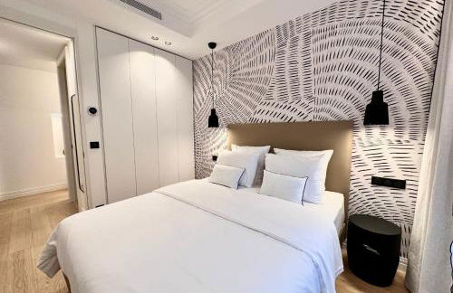 OPERA PROMENADE 4 Renovated 3 Bedrooms Balcony Sea View AC - Foto 15