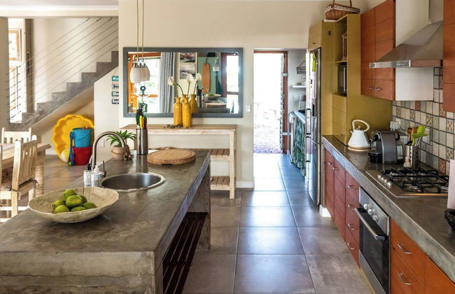 Serene Langebaan Getaway With Garden Views - Photo 31