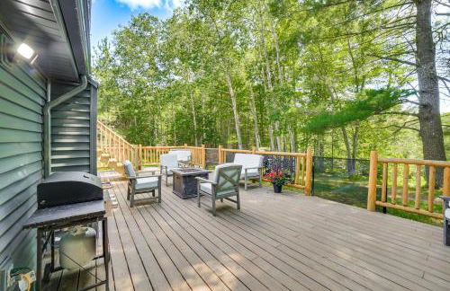 Pembine Cabin with Expansive Yard, Fire Pit and Grill! - Foto 20
