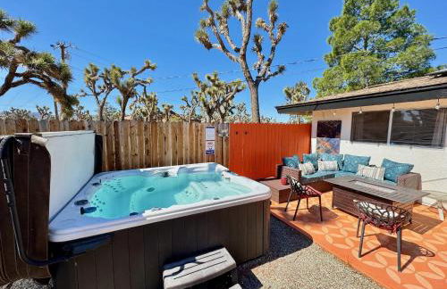 Mid-Century Modern Home w/Pool & Hot Tub - Foto 6