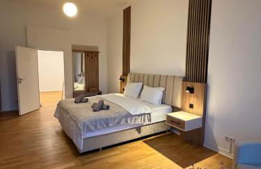 Jomi Stays - Kudamm - Foto 59