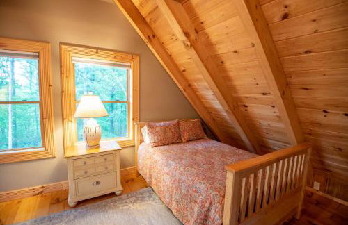 Blue Ridge Mountain Log Cabin - Views - Fireplace - River Access! - Photo 32