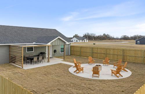 Lucky Cowboy Lodge Near WinStar - Cozy 3BR Home - Foto 25