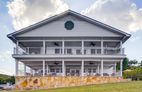 Lake of the Ozarks Haven with Decks, Dock and Kayaks! - Foto 40