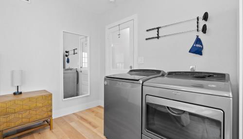 Bright Renovated ATX Home with Yard and Cowboy Pool - Foto 4