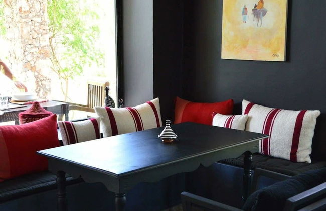 Koheilan Oriental Lodge Farm - Photo 17