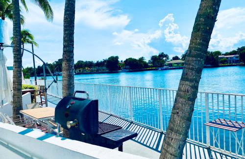 OCEAN BAY VIEWS 2Bdr 2Bath BEACH CONDO PARKING - Photo 49