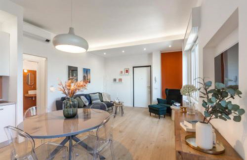 New Collection - Apartment Suite with Terrace - Isola District near Metro - Foto 9