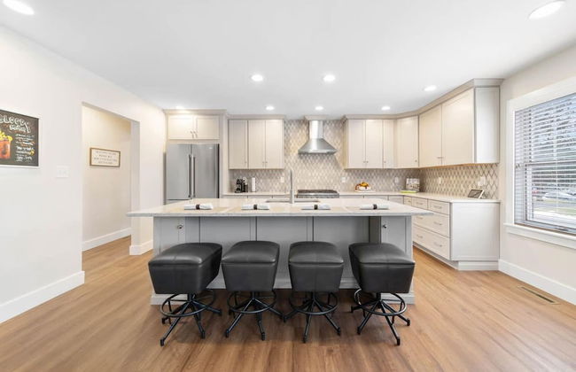 Modern Home Just 10 Mins to Notre Dame 18384 - Foto 8