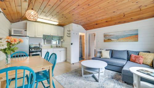 Tiny House Cottage 5 with Crooked Lake Access! - Foto 3