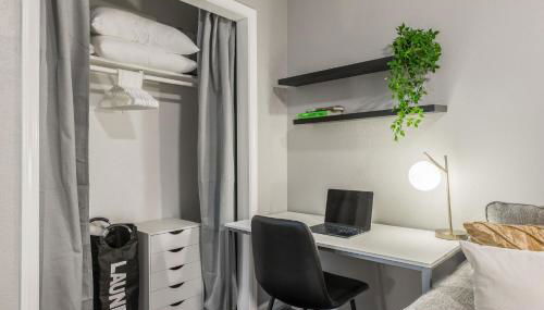 Apartment Kansas City 15mins to KCI with a KING bed and work desk - Foto 4, Other