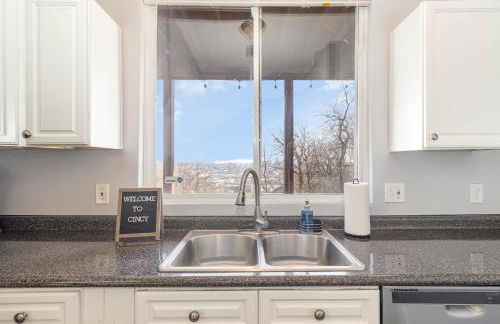 Downtown Views-Prime Location! - Foto 5