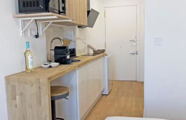 New Skyline Studio & Terrace - Photo 21