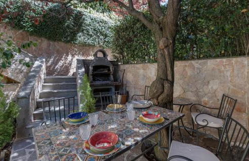 4 Bedroom Lovely Apartment In Nerola - Foto 5