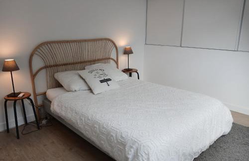 Loft avec jardin au bord de l'eau au rdc d'une ancienne école - Foto 11