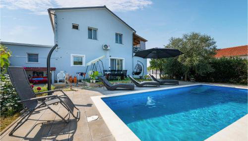 2 Bedroom Lovely Apartment In Pula - Foto 1