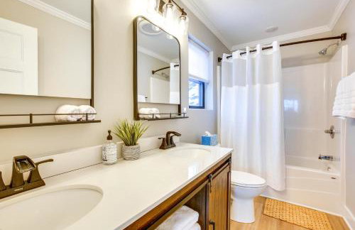 Hot Tub and Fire Pit Suttons Bay Home Near Wineries - Foto 17