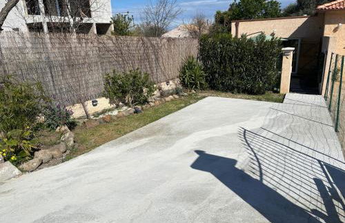 Studio tout équipé à la nuitée ou plus,proche aéroport Bastia - Foto 2