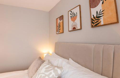 Modern 4BR House - Sleeps 10 - Central Birmingham - FREE Parking - Foto 12