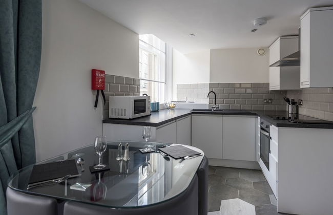 Union Bank Apartments - Photo 21