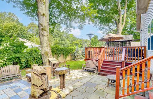 Pet Friendly with Fire Pit Walk to the Beach! - Photo 27