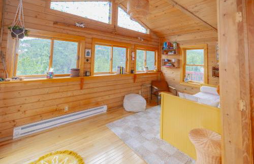 Golden Oasis - Photo 13