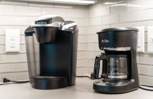 Spacious 2BD-Close To Everything - Foto 27