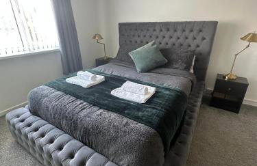 The Coral Suite - 2 Bedroom Apartment with 5G Wi-Fi in Lakeside, Cardiff minutes from Roath Park Lake - Foto 1